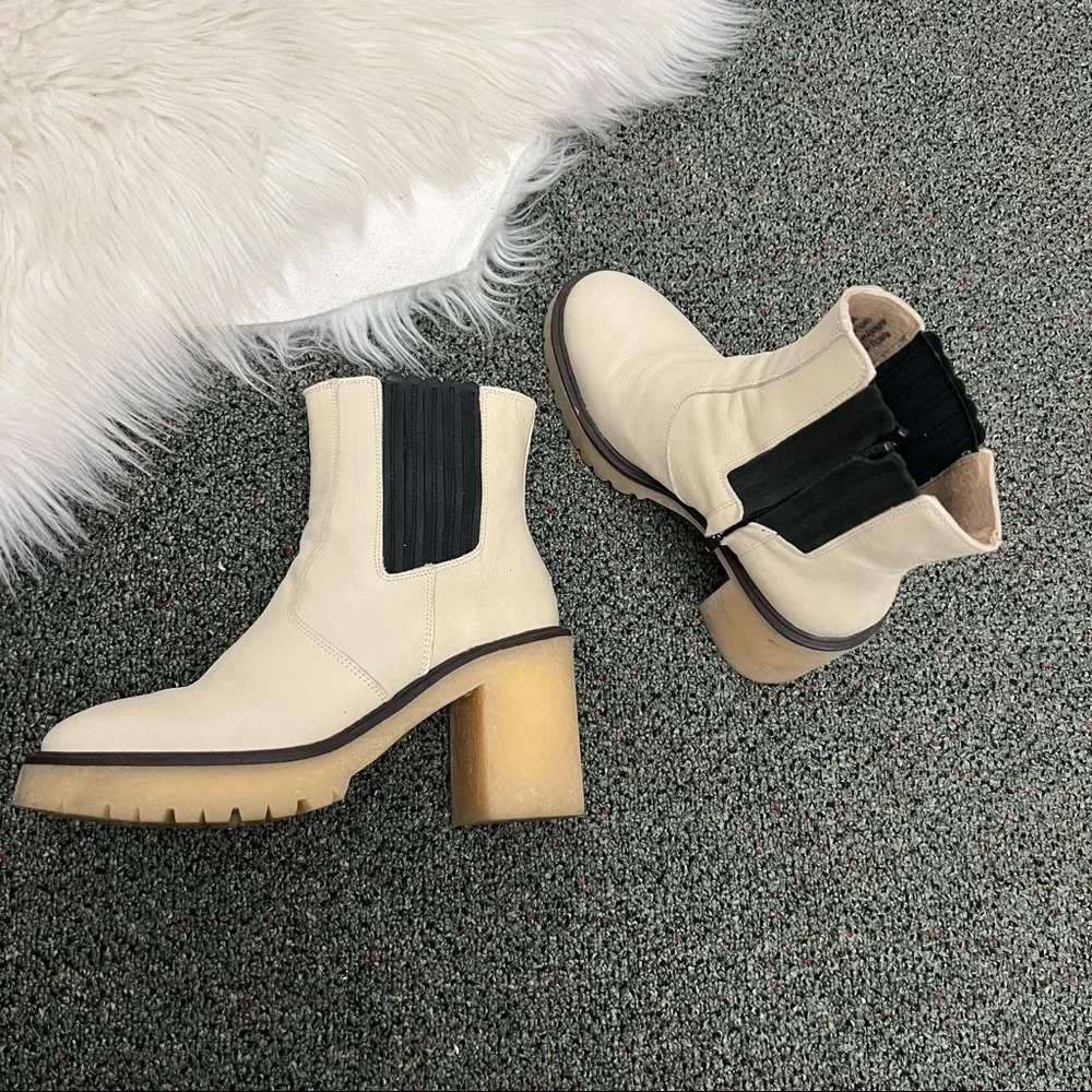 FREE PEOPLE Bone White Cream & Black Leather James Chelsea Chunky Heeled Boot 9 - Picture 8 of 16